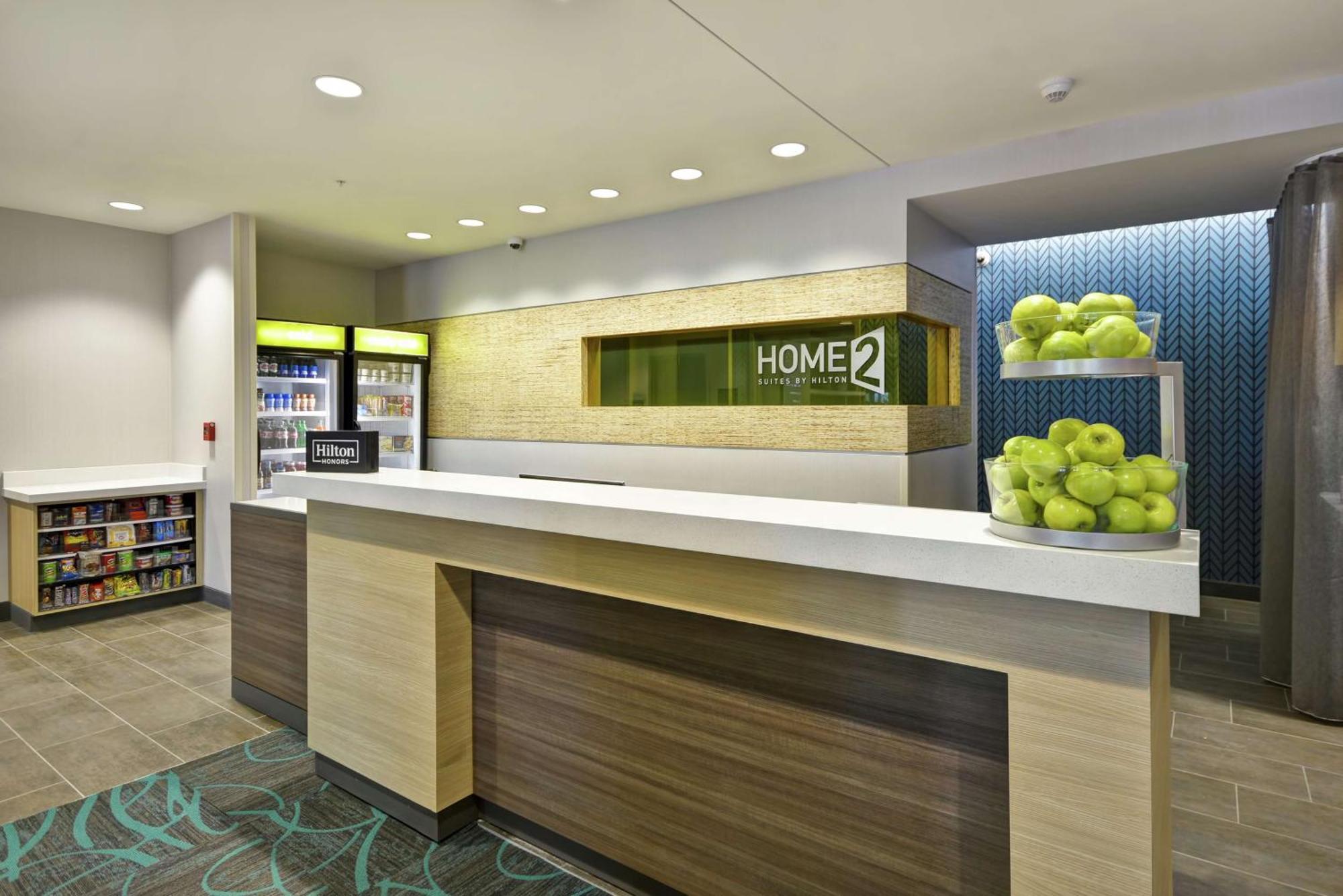 Home2 Suites By Hilton Queensbury Lake George מראה חיצוני תמונה